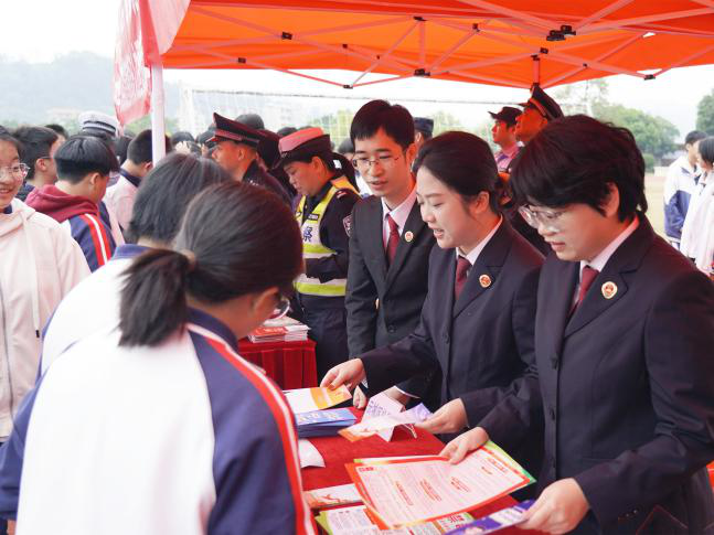 云城区人民检察院开展宪法宣传周系列活动